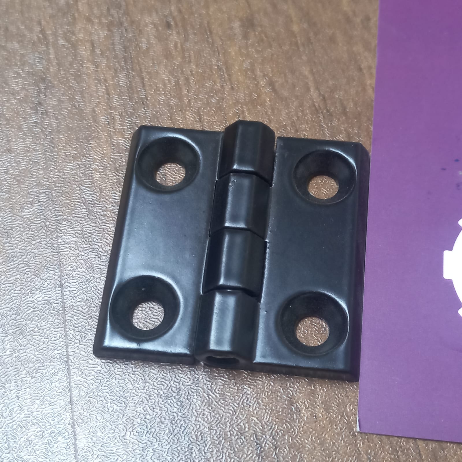 مفصلة معدن 4*4 من الكتو